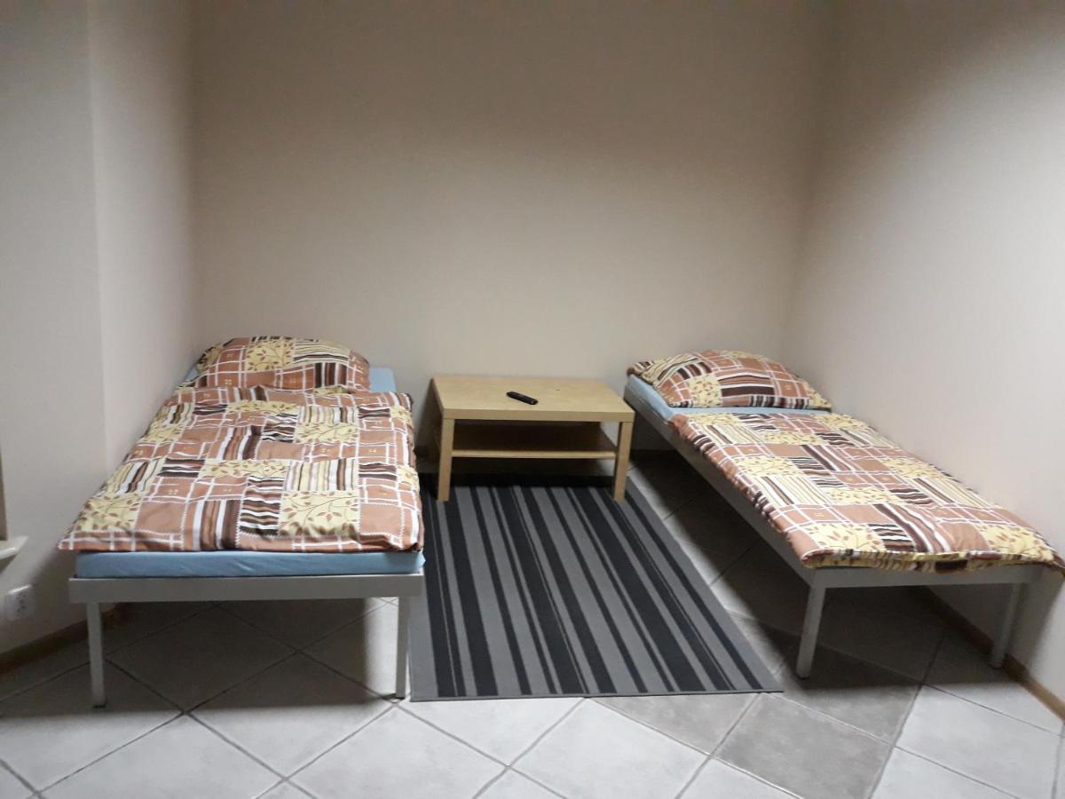 Noclegi Pod Kasztanami Marki  Kültér fotó