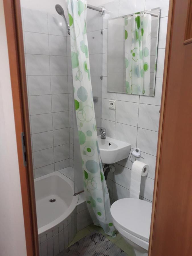 Noclegi Pod Kasztanami Marki  Kültér fotó